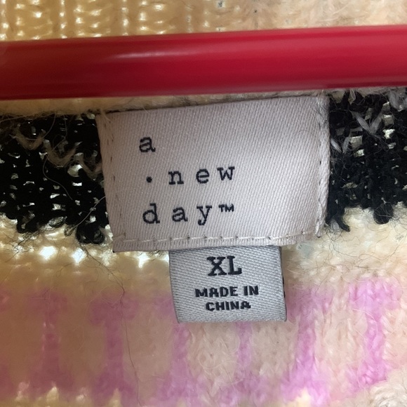 A New Day XL Women’s Cowl Neck Sweater - Picture 2 of 6